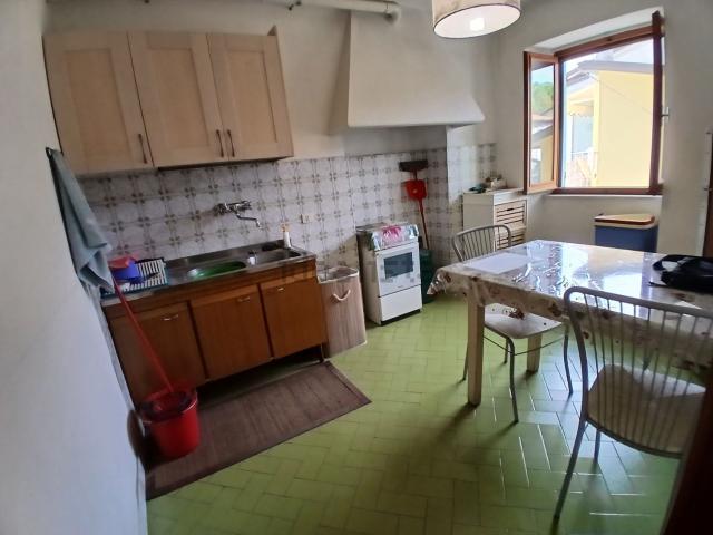 Casa in vendita a Carrara, Toscana