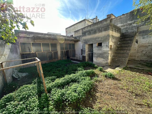 Casa in vendita a Lizzano, Taranto