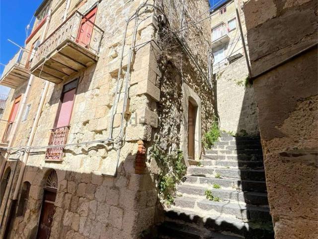Casa in vendita a Mussomeli, Sicilia