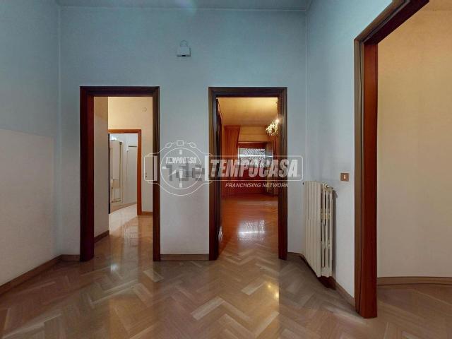 Casa in vendita a Puglia, Bari