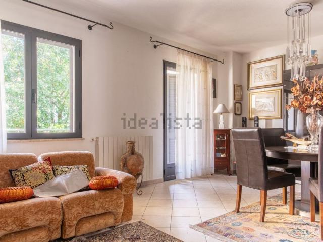 Casa in vendita a Duai, Capo Comino