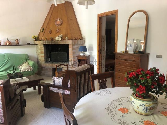 Casa in vendita a Marche, Macerata