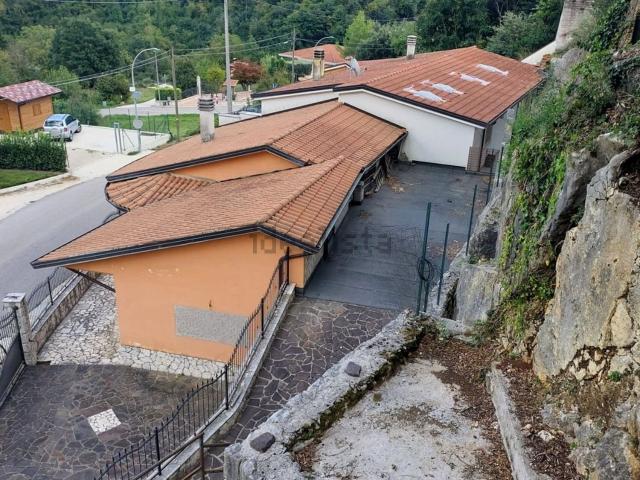Casa in vendita a Sant'Elia Fiumerapido, Frosinone