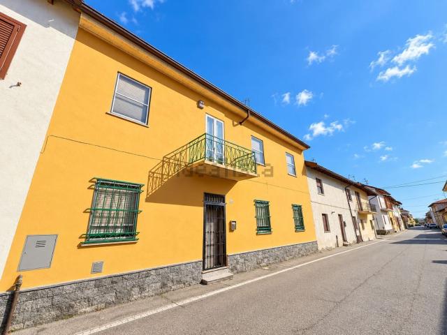 Casa in vendita a Caresana, Vercelli