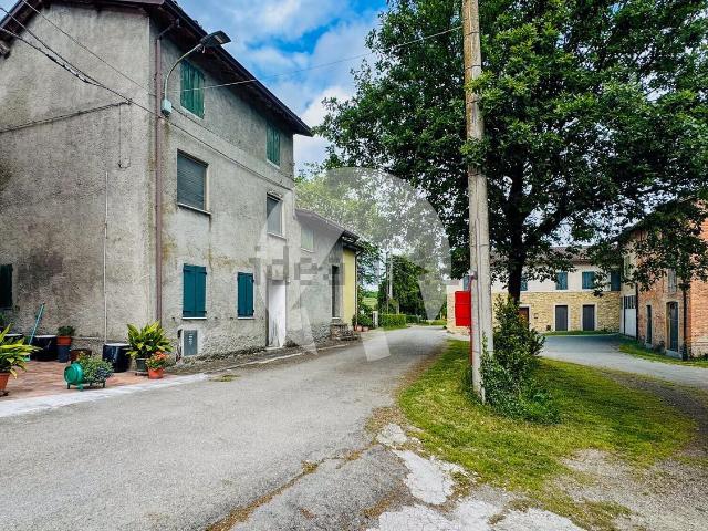 Casa in vendita a Appennino Reggiano, Re