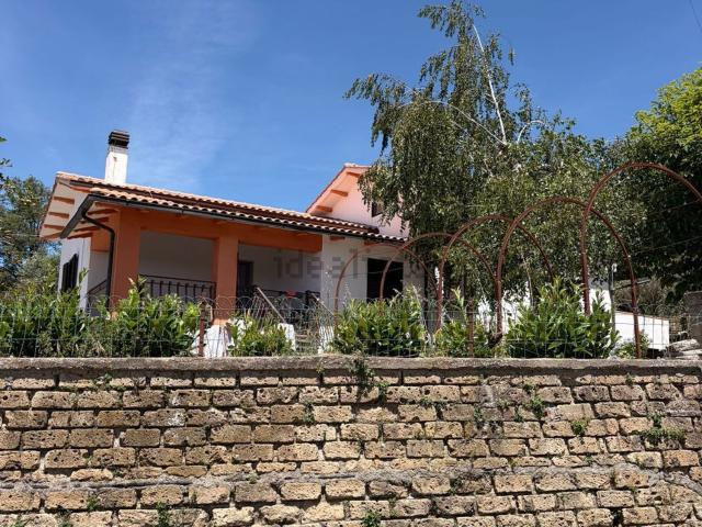 Casa in vendita a Unione di Comuni Montani Colline del Fiora, Sorano