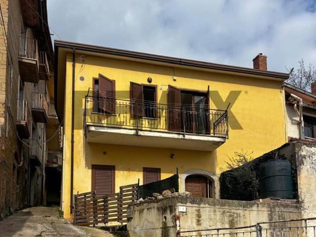 Casa in vendita a Apollosa
