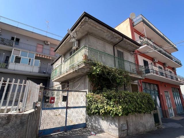 Casa in vendita a San Giorgio-Librino-San Giuseppe la Rena-Zia Lisa-Villaggio Sant'Agata, Catania