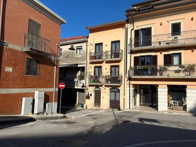 Casa in vendita a Cesinali, Campania