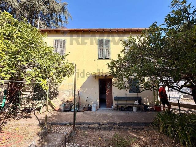 Casa in vendita a Sanremo, Provincia di Imperia