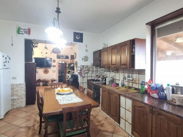 Casa in vendita a Santa Lucia Di, Sicilia