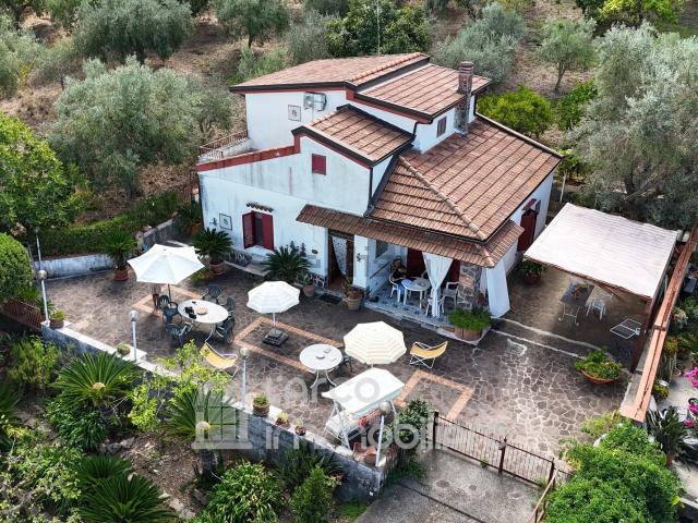 Casa in vendita a Calabria, Cosenza