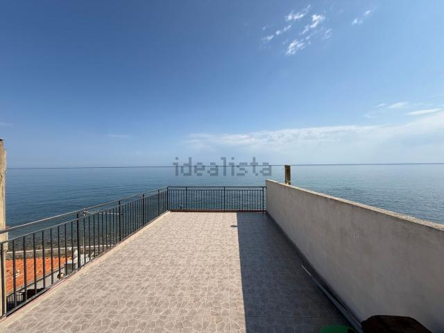 Casa in vendita a Caronia, Sicilia