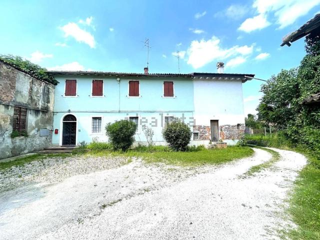 Casa in vendita a Casalbuttano ed Uniti, Casalbuttano