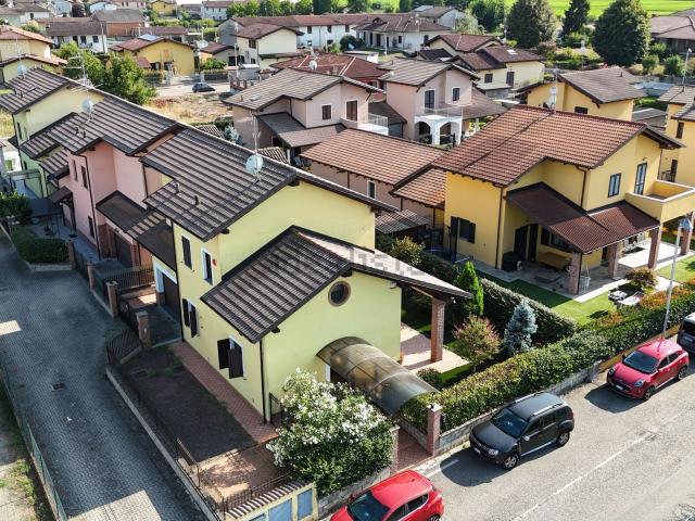 Casa in vendita a Piemonte, Vercelli