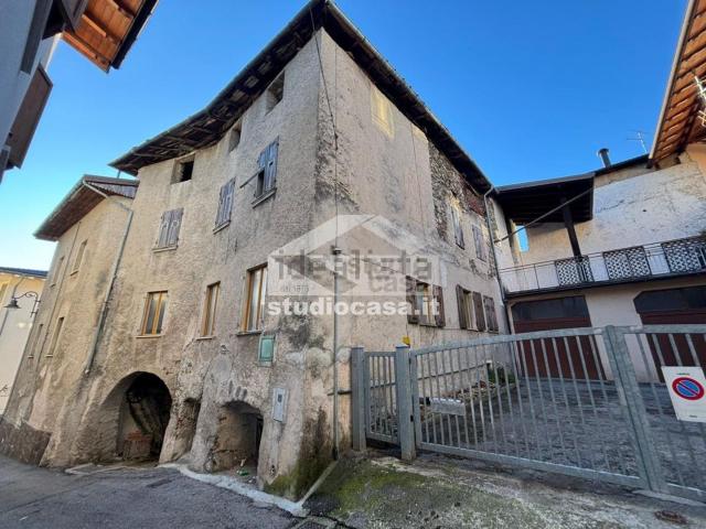 Casa in vendita a Comunità Alta Valsugana e Bersntol, Levico Terme
