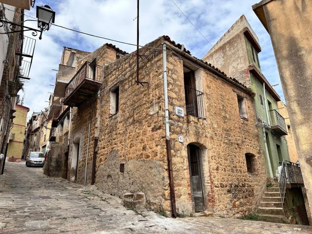 Casa in vendita a Terra, Tusa