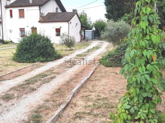 Casa in vendita a Unione Terre e Fiumi, Berra
