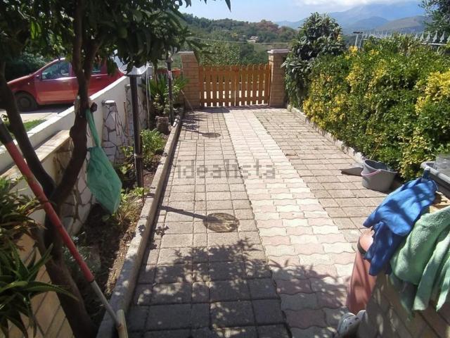 Casa in vendita a Minturno, Lazio