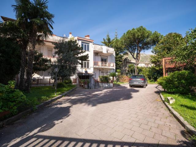 Casa in vendita a Mondragone