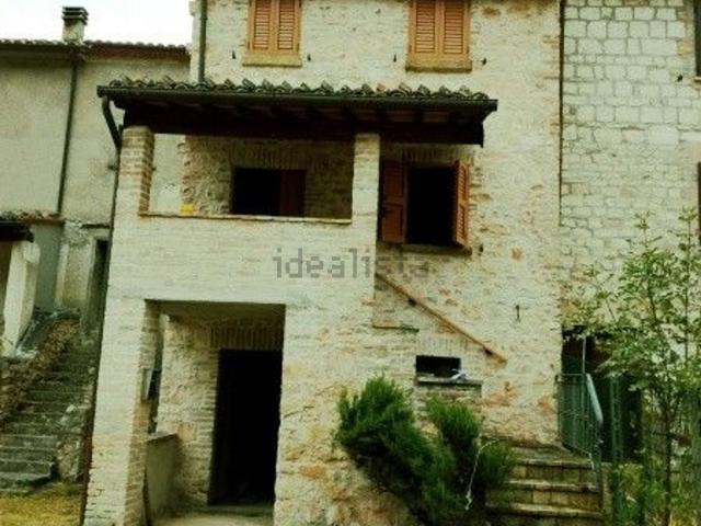 Casa in vendita a Cappuccini, Marche