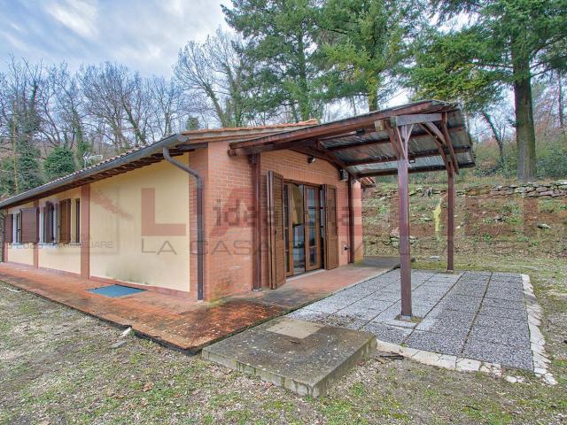 Casa in vendita a Palazzo Del Pero, Toscana