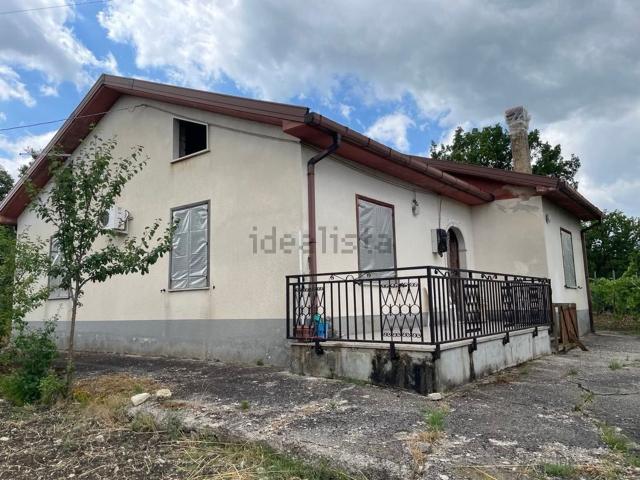 Casa in vendita a Nusco, Campania
