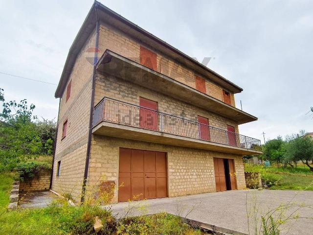 Casa in vendita a Calascibetta, Enna