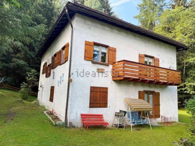 Casa in vendita a Ognano, Pellizzano