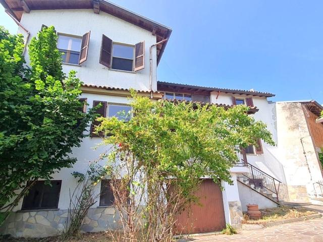 Casa in vendita a Santa Maria Della Versa, Lombardia