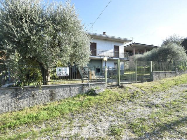 Casa in vendita a Bussolengo, Verona