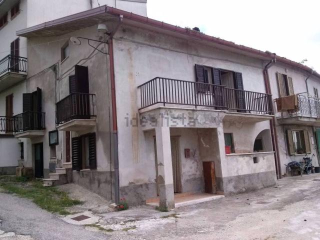 Casa in vendita a S. Pietro, Marche