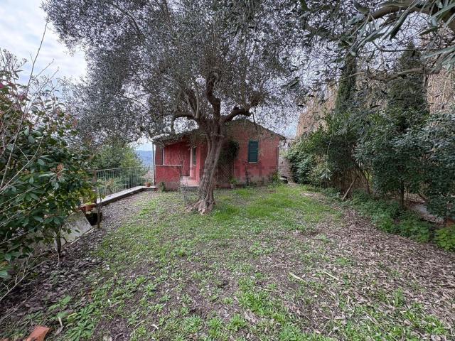 Casa in vendita a Viterbo, Lazio