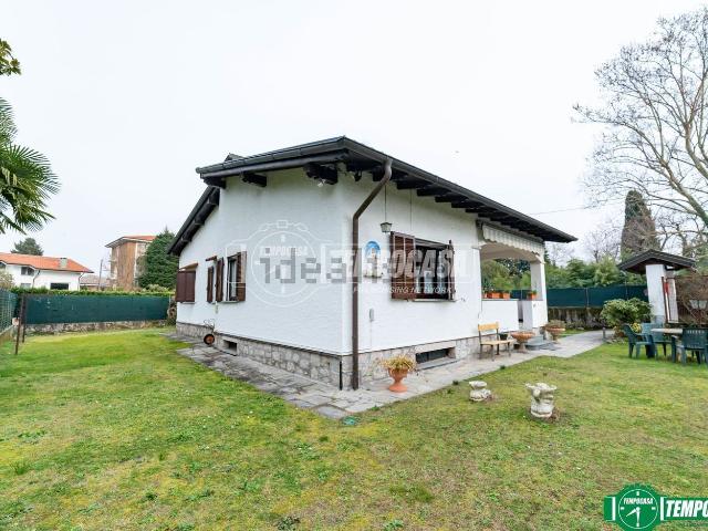 Casa in vendita a Villa Lesa, Piemonte