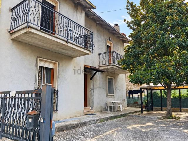 Casa in vendita a Marmore, Terni