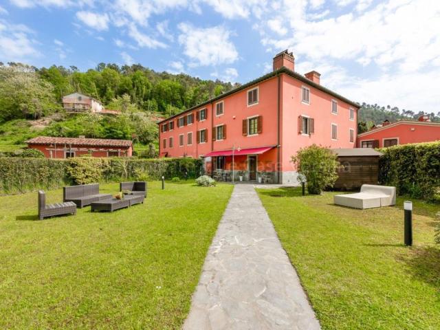 Casa in vendita a Camaiore, Toscana