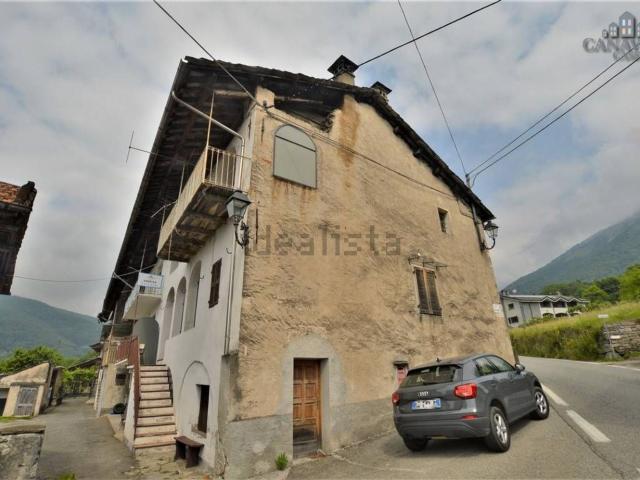 Casa in vendita a Valchiusa, Piemonte