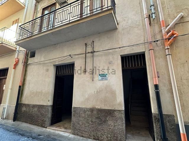 Casa in vendita a Alcamo, Sicilia