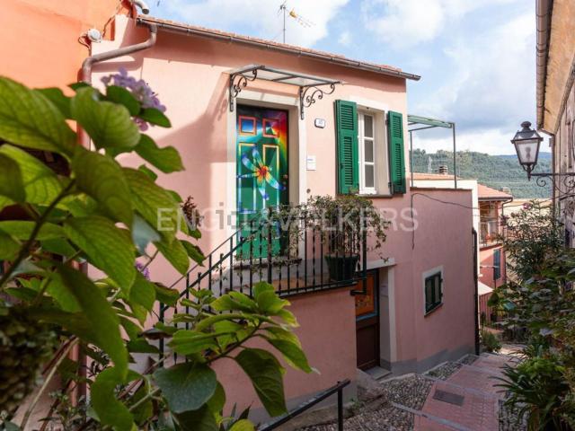 Casa in vendita a Valloria, Prelà