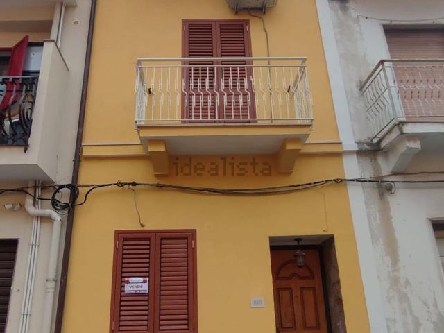 Casa in vendita a Furci Siculo, Messina