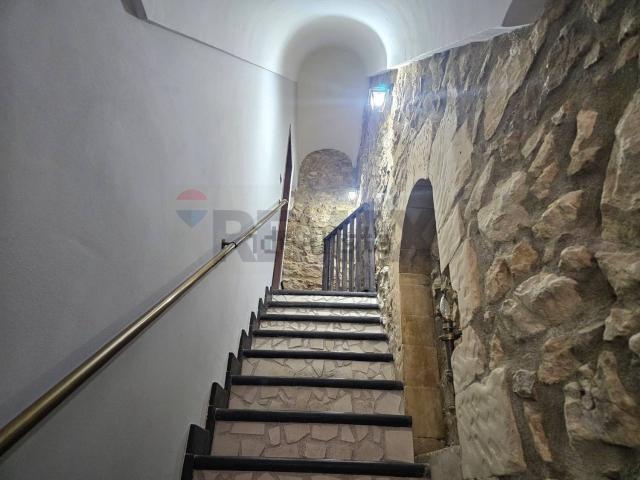 Casa in vendita a Ragusa Ibla, Ragusa