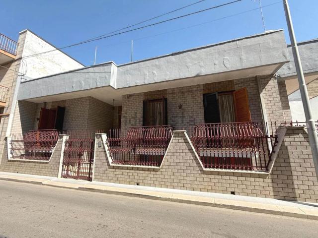 Casa in vendita a Puglia, Bari