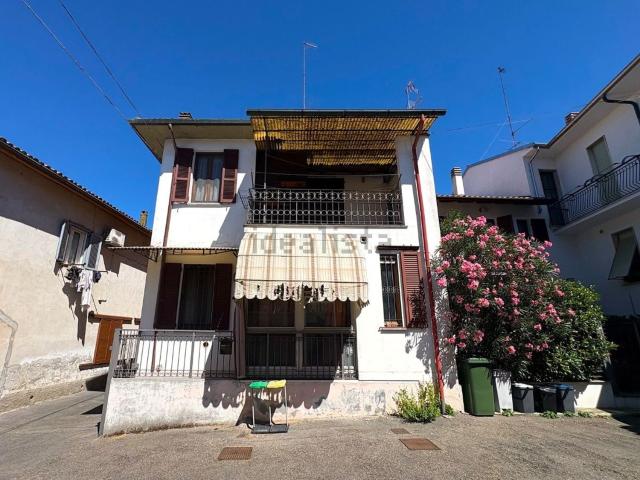 Casa in vendita a Sannazzaro De' Burgondi, Lombardia