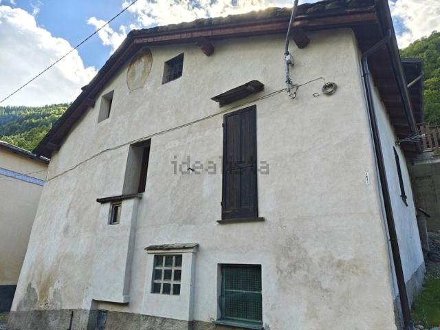 Casa in vendita a Spriana, Lombardia