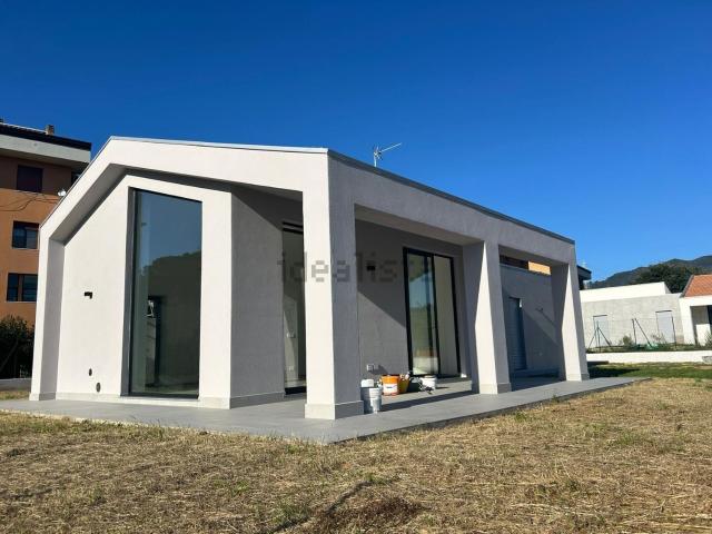 Casa in vendita a Sarzanello, Sarzana