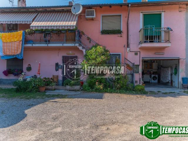 Casa in vendita a Barco, Marcallo Con Casone