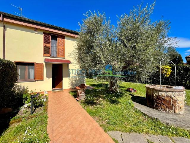 Casa in vendita a Massa e Cozzile, Toscana