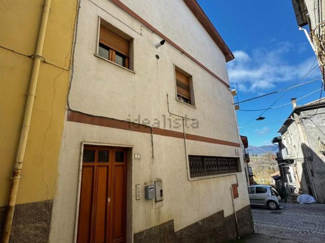 Casa in vendita a Pratola Peligna, Abruzzo