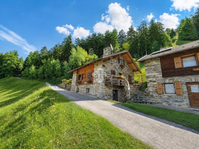 Casa in vendita a Grosio, Lombardia