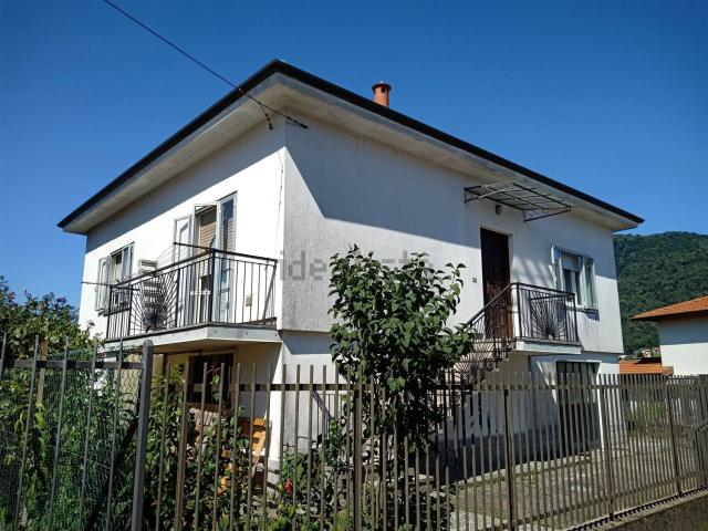 Casa in vendita a Casale Dovese, Arcisate